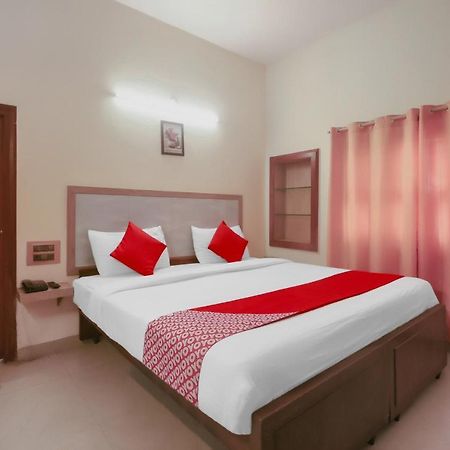 Kaveri Hotel Bed & Breakfast Мисор Екстериор снимка
