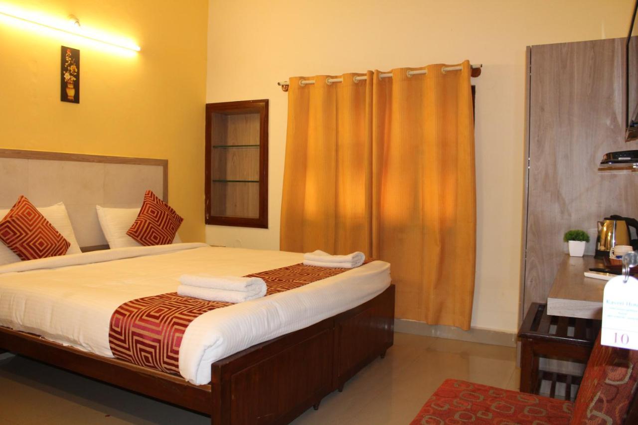 Kaveri Hotel Bed & Breakfast Мисор Екстериор снимка