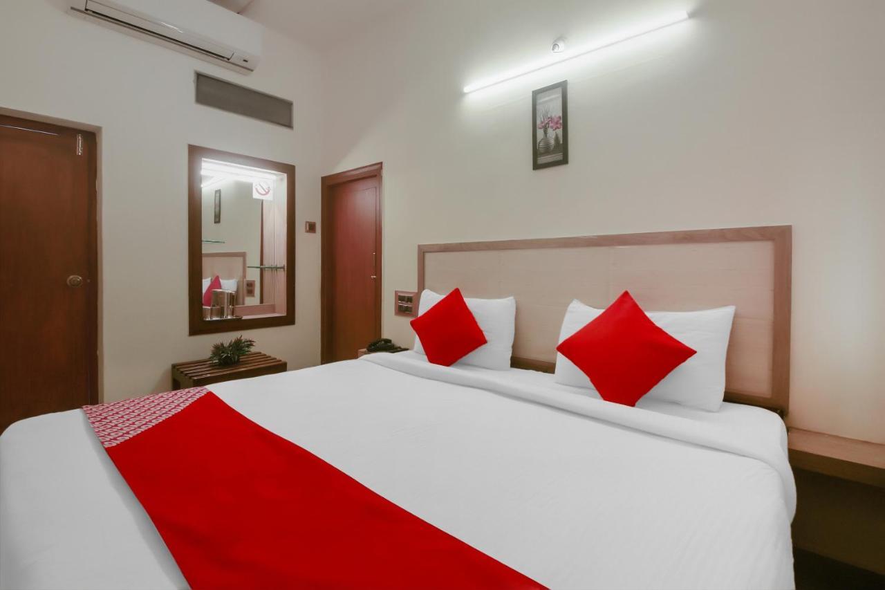Kaveri Hotel Bed & Breakfast Мисор Екстериор снимка