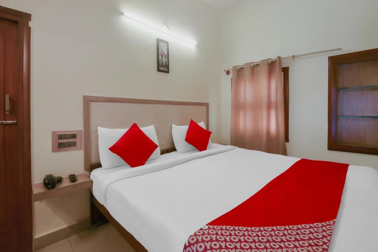 Kaveri Hotel Bed & Breakfast Мисор Екстериор снимка
