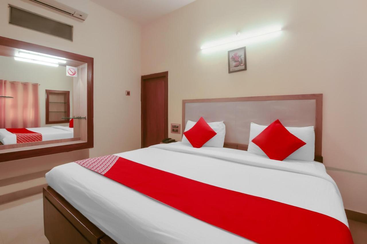 Kaveri Hotel Bed & Breakfast Мисор Екстериор снимка