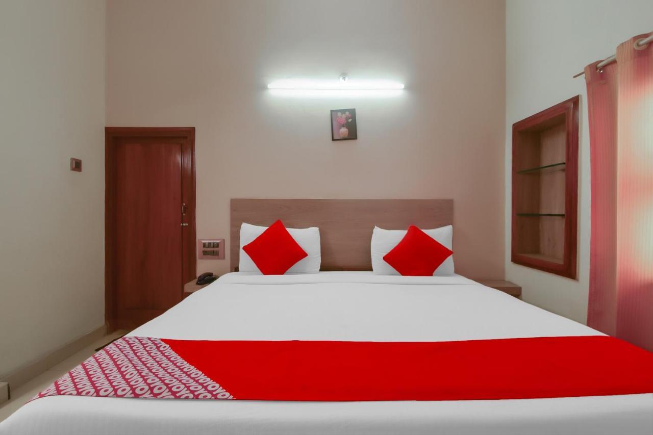 Kaveri Hotel Bed & Breakfast Мисор Екстериор снимка