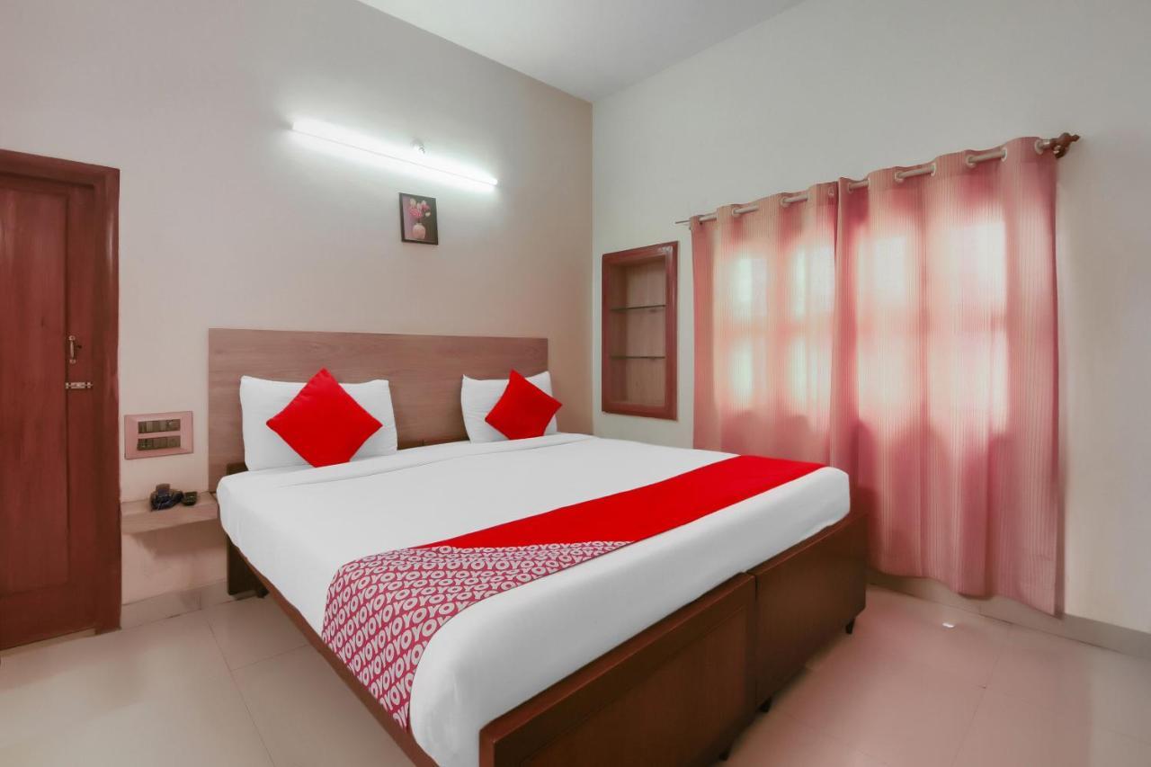Kaveri Hotel Bed & Breakfast Мисор Екстериор снимка